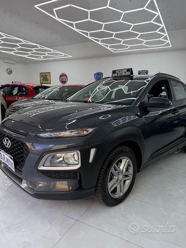 Usata Hyundai Kona 115 CV (84 kW) 2019 Grigio SUV
