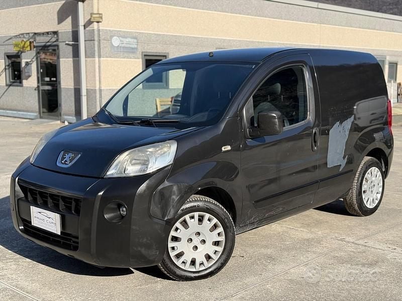 Usata Peugeot Bipper 74 CV (54 kW) 2016 Nero Monovolume