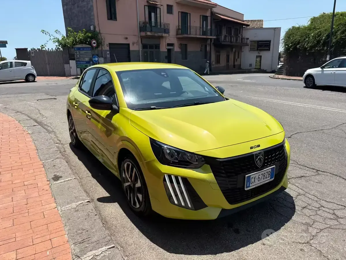 Usata Peugeot 208 Style 101 CV (74 kW) 2025 Giallo Utilitaria