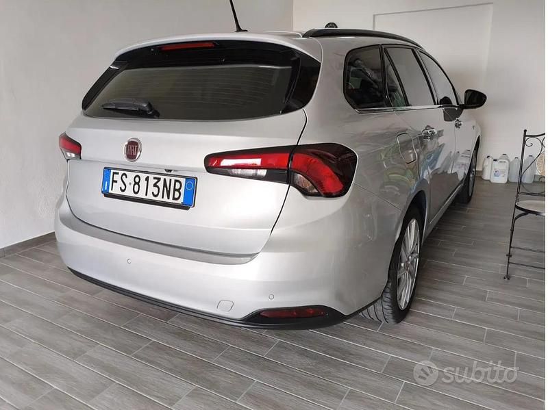 Usata Fiat Tipo Lounge 120 CV (88 kW) 2019 Grigio Station wagon