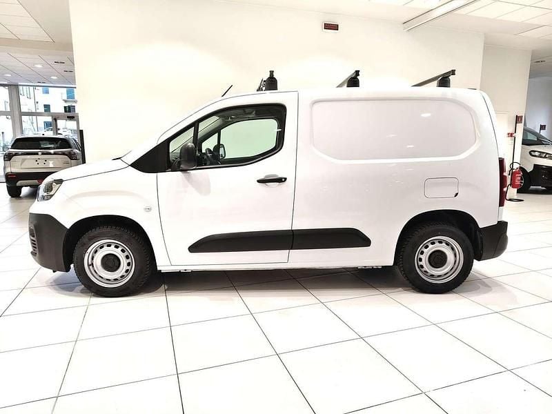 Usata Fiat Doblò 102 CV (75 kW) 2023 Bianco Monovolume