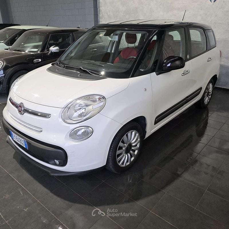 Usata Fiat 500L Living 105 CV (77 kW) 2015 Bianco Monovolume