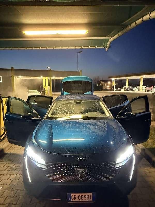 Usata Peugeot 408 Allure 184 CV (135 kW) 2024 SUV