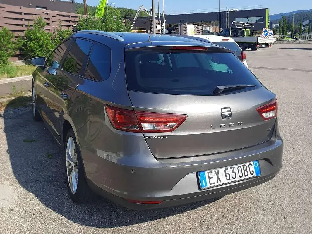 Usata Seat Leon ST Business 105 CV (77 kW) 2014 Grigio Station wagon
