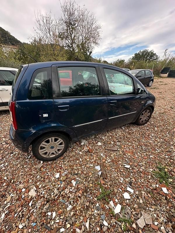 Usata Fiat Idea 90 CV (66 kW) 2008 Grigio Monovolume