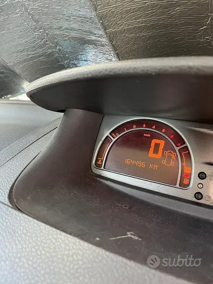 Usata Renault Modus 75 CV (55 kW) 2007 Monovolume