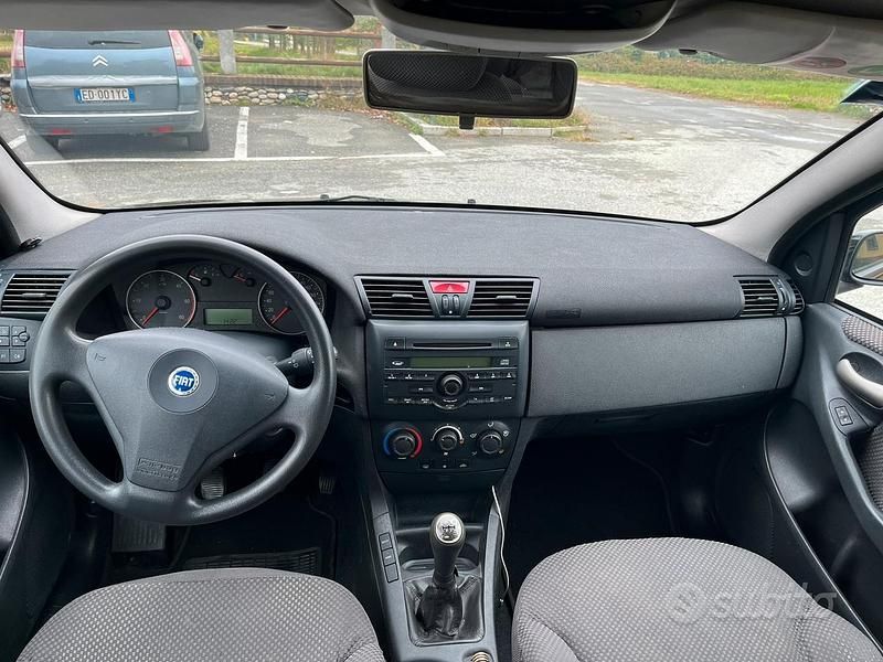 Usata Fiat Stilo 116 CV (85 kW) 2003 Nero Berlina