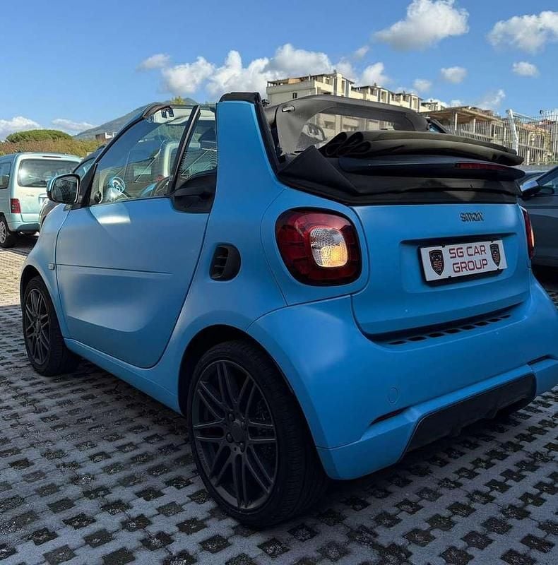 Usata Smart ForTwo Cabrio Brabus 90 CV (66 kW) 2017 Blu/azzurro Cabrio