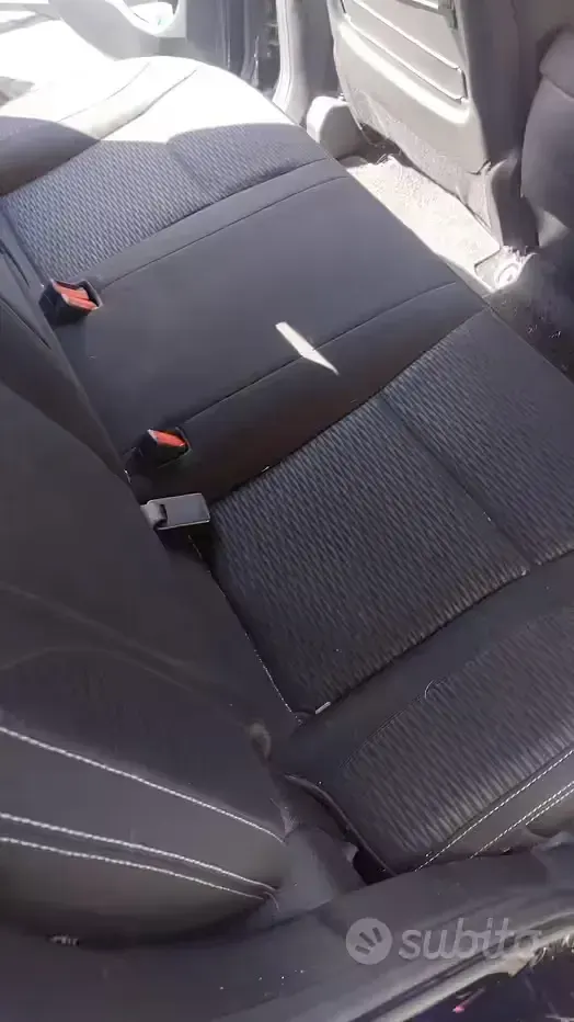 Usata SsangYong Tivoli 128 CV (94 kW) 2019 Bluazzurro SUV