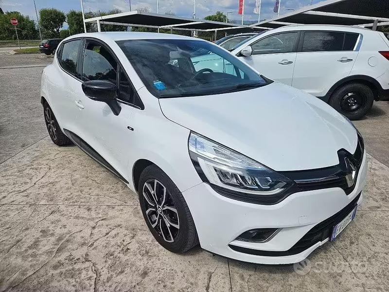 Second-hand Renault Clio IV Intens 90 CP (66 kW) 2019 Alb Berlinǎ