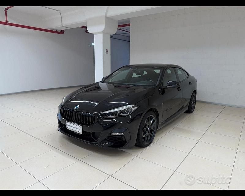 Black sapphire metallizzato Usata 2021 BMW 218 M Sport Coupé | 29.000 € (Buon prezzo) - Immagine 1/3