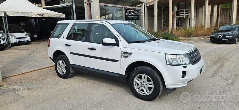 Usata Land Rover Freelander 2 S 150 CV (110 kW) 2011 Bianco SUV