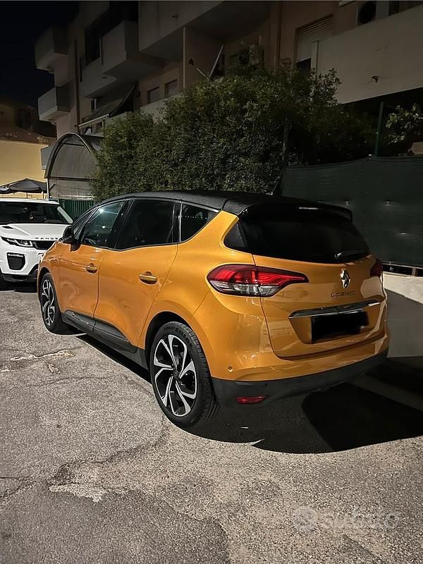 Usata Renault Scénic IV 110 CV (80 kW) 2017 Monovolume