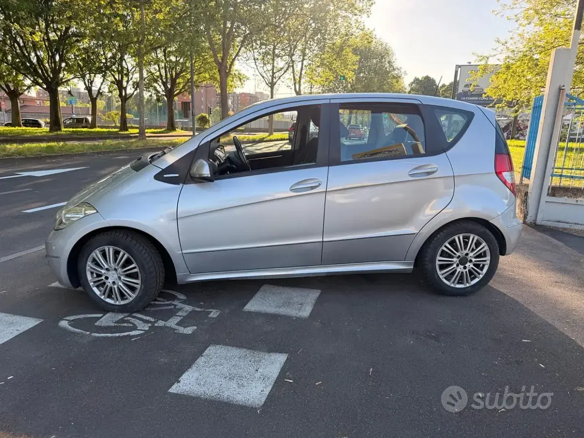 Usata Mercedes A150 Avantgarde 95 CV (69 kW) 2008 Grigio Berlina