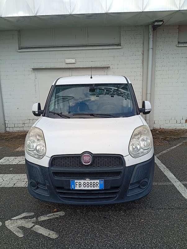 Usata Fiat Doblò Easy 120 CV (88 kW) 2015 Monovolume