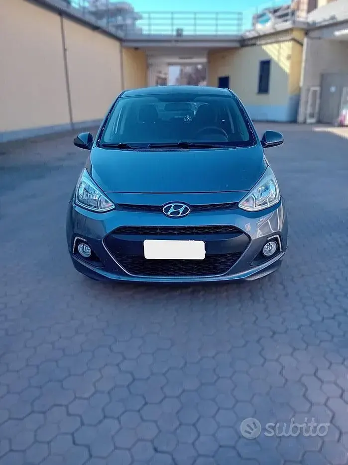 Usata Hyundai i10 67 CV (49 kW) 2015 Grigio Utilitaria