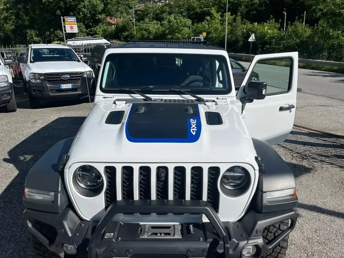 Usata Jeep Wrangler Rubicon 271 CV (199 kW) 2022 Bianco SUV