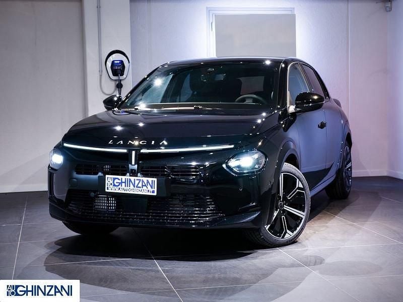 Nuova Lancia Ypsilon 110 CV (80 kW) 2025 Nero Utilitaria