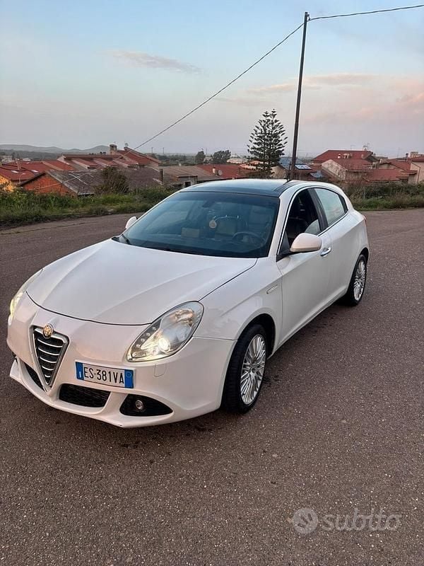 Usata Alfa Romeo Giulietta 170 CV (125 kW) 2013 Bianco Utilitaria
