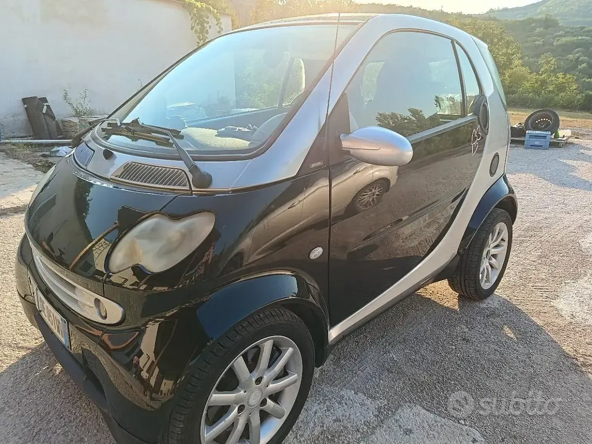 Usata Smart ForTwo Coupé 64 CV (47 kW) 2006 Nero Coupé