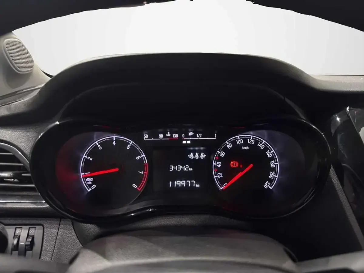 Usata Opel Karl Rocks 73 CV (53 kW) 2018 Grigio Utilitaria