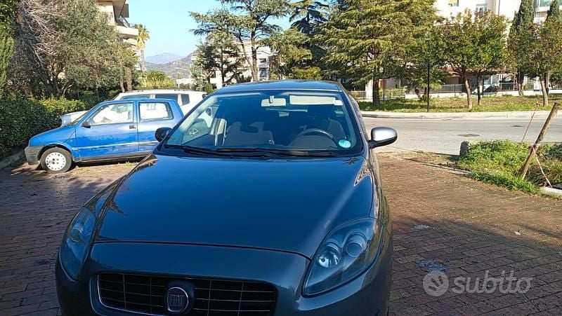 Usata 2009 Fiat Croma Station wagon | 3500 € (Buon prezzo) - Immagine 1/4