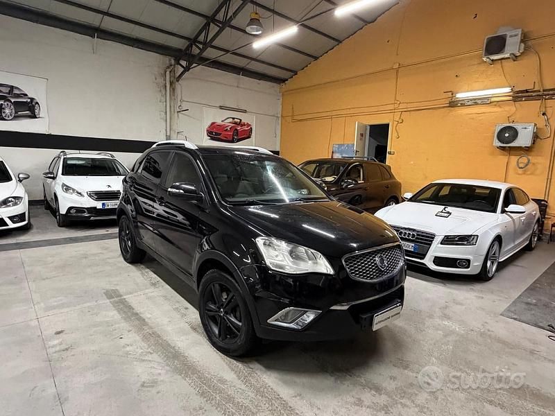 Usata Ssangyong (KGM) Korando 175 CV (128 kW) 2012 Nero SUV