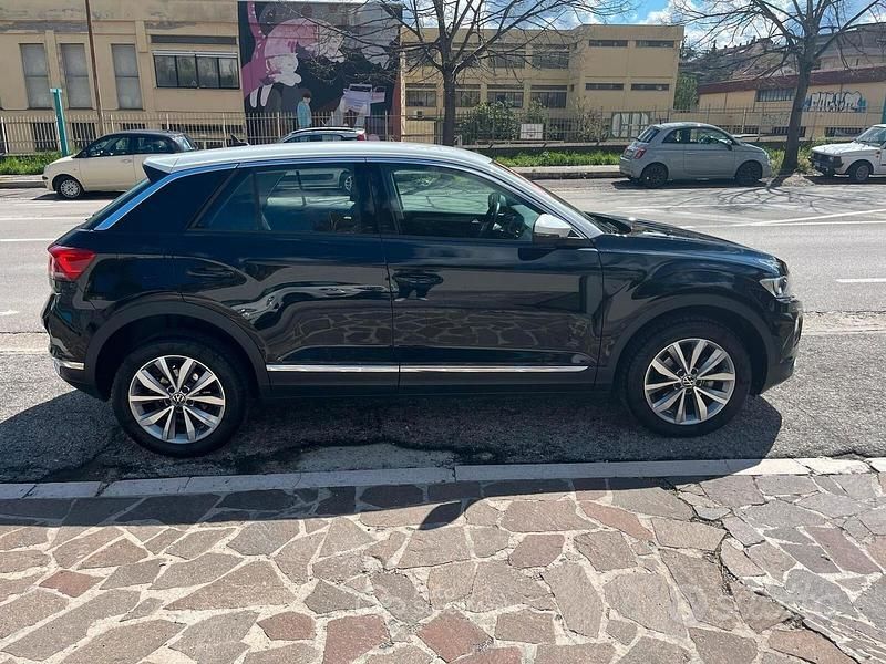 Usata VW T-Roc Style 110 CV (80 kW) 2021 Nero SUV