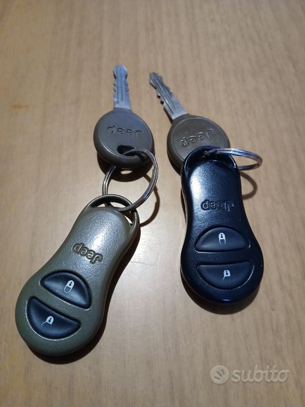 Usata Jeep Grand Cherokee 218 CV (160 kW) 2005 Grigio SUV