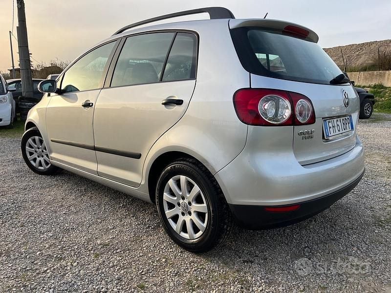 Usata VW Golf V Comfortline 102 CV (75 kW) 2007 Grigio Berlina