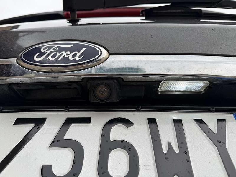 Usata Ford Fiesta Titanium 75 CV (55 kW) 2015 Grigio Berlina