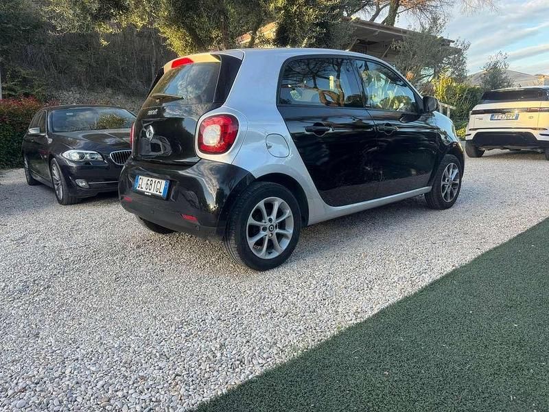 Usata 2016 Smart ForFour Passion Due volumi | 7000 € (Super prezzo) - Immagine 1/4