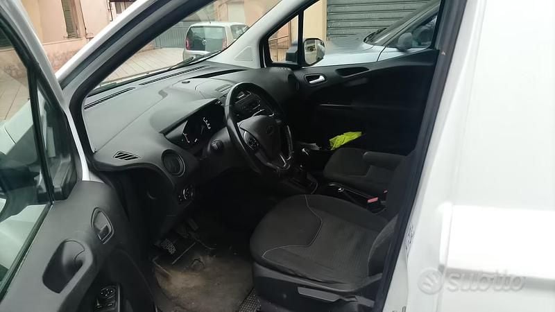 Usata Ford Transit 75 CV (55 kW) 2019 Bianco SUV