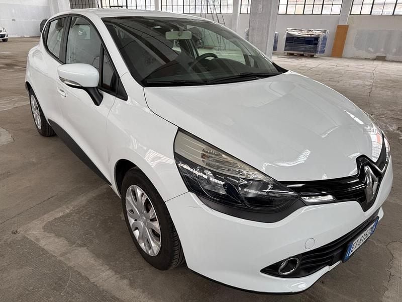 Usata Renault Clio IV 75 CV (55 kW) 2014 Bianco Berlina