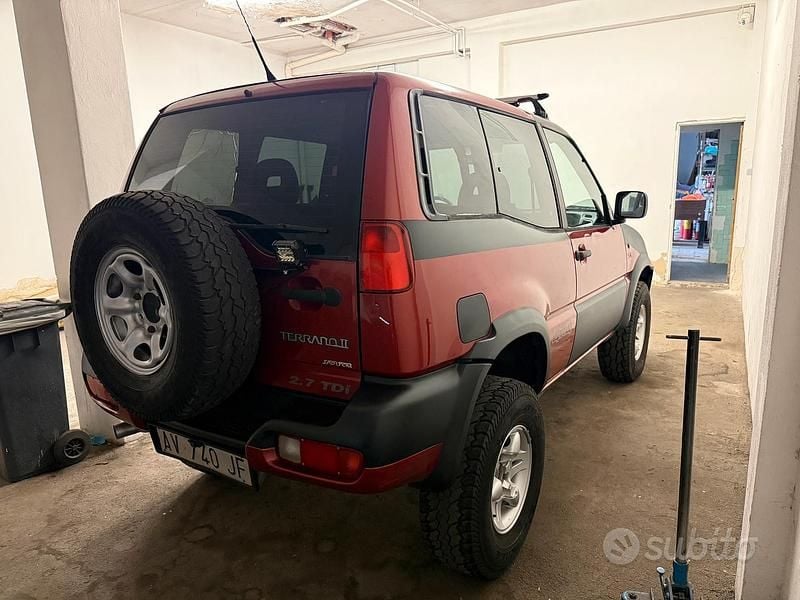 Usata Nissan Terrano 125 CV (91 kW) 1996 Rosso SUV