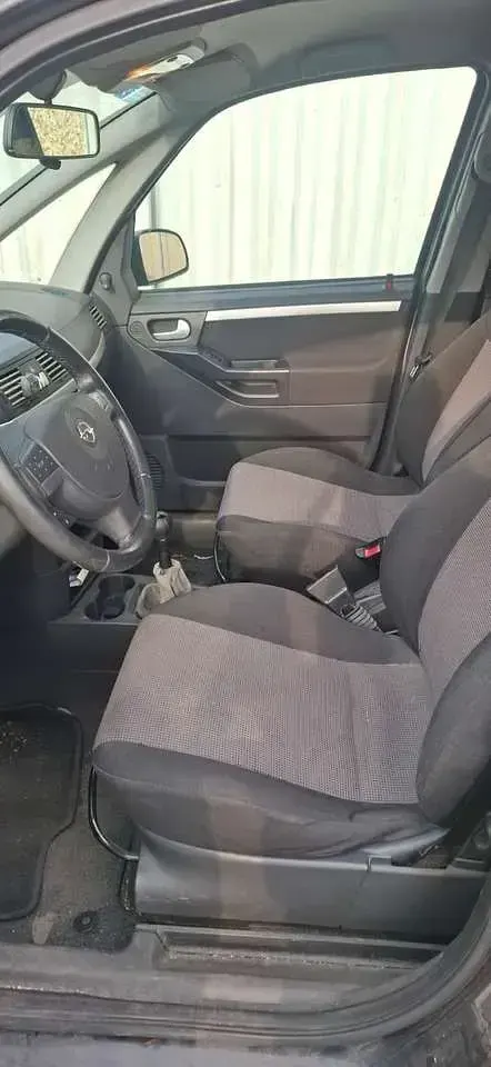 Usata Opel Meriva 90 CV (66 kW) 2005 Nero Monovolume