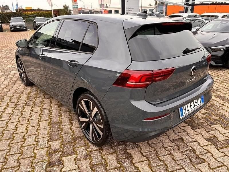 Usata VW Golf VIII Edition 204 CV (150 kW) 2025 Grigio Berlina
