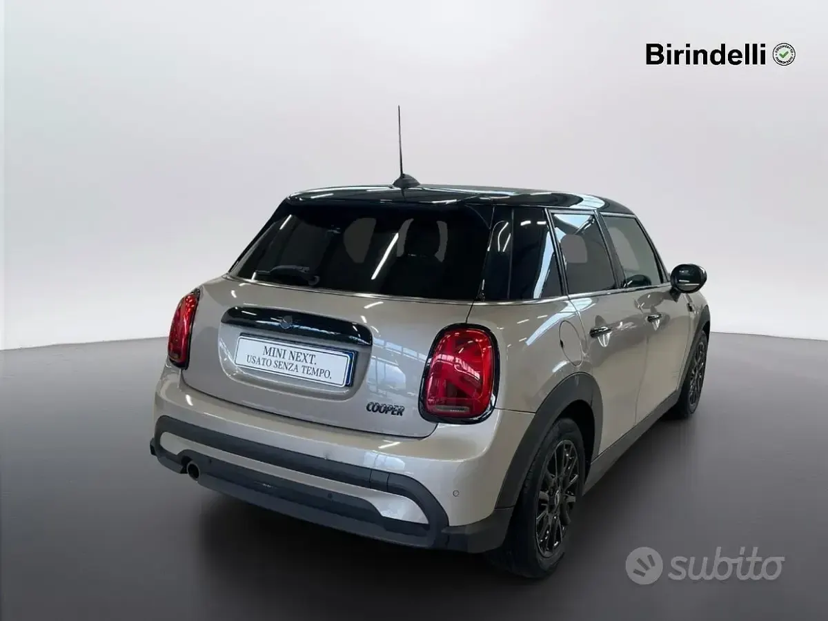 Occasion Mini Cooper 136 ch (100 kW) 2023 Gris Citadine