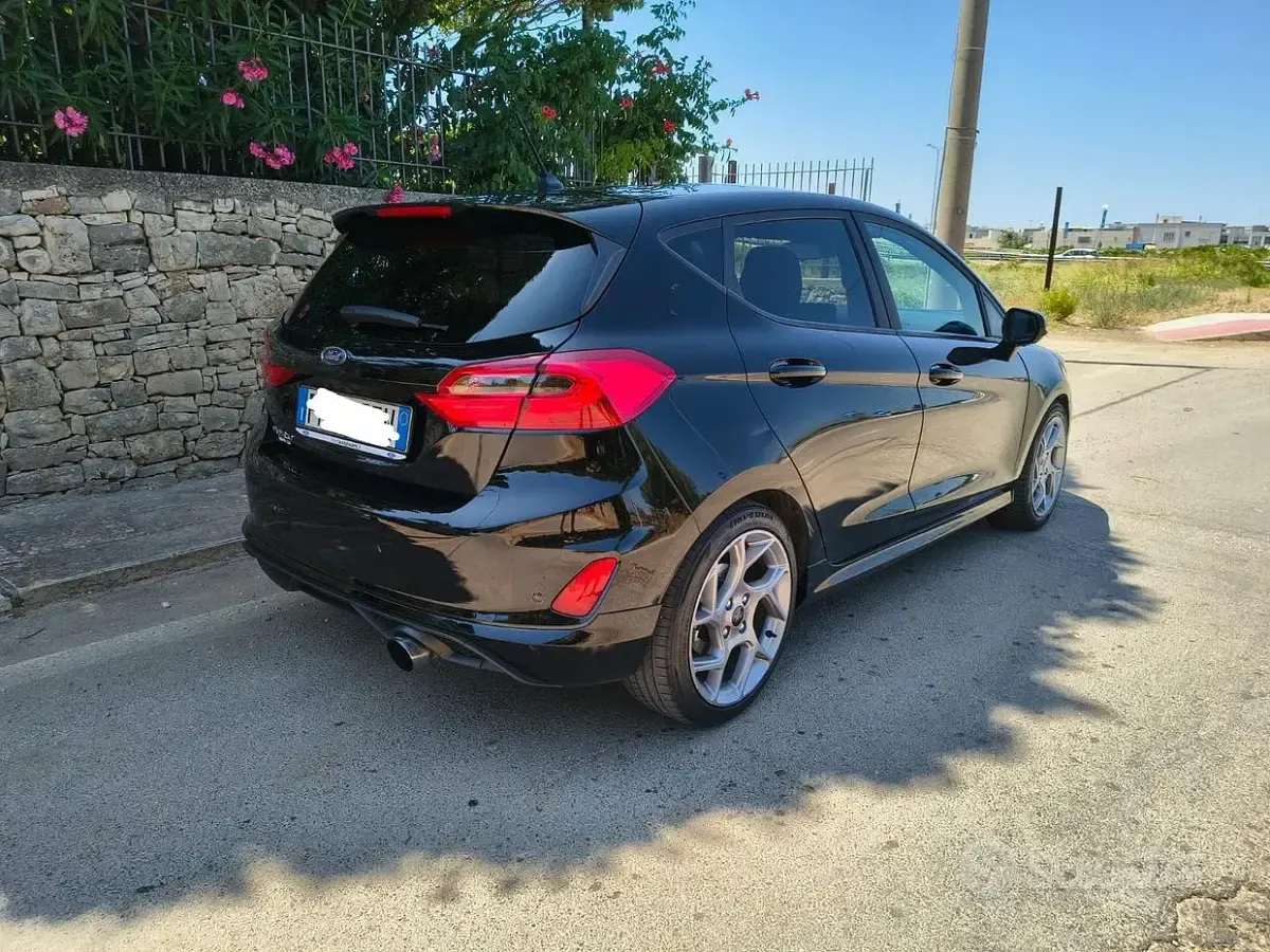 Usata Ford Fiesta ST-Line 86 CV (63 kW) 2018 Utilitaria