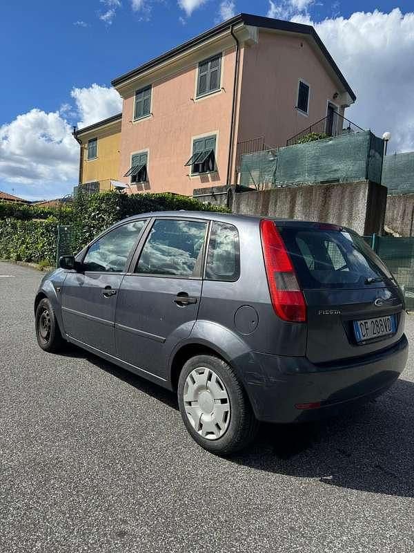 Usata Ford Fiesta Ambiente 68 CV (50 kW) 2003 Utilitaria