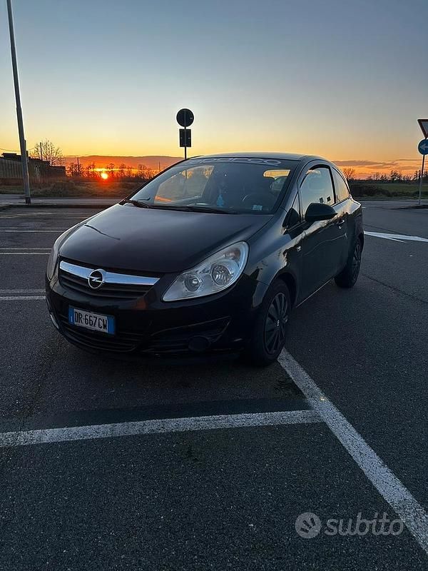 Usata Opel Corsa 2006 Nero Utilitaria