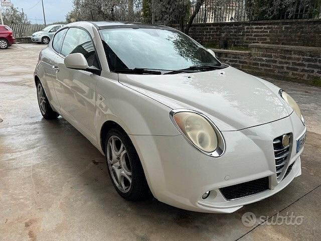 Usata Alfa Romeo MiTo Distinctive 120 CV (88 kW) 2010 Bianco Utilitaria