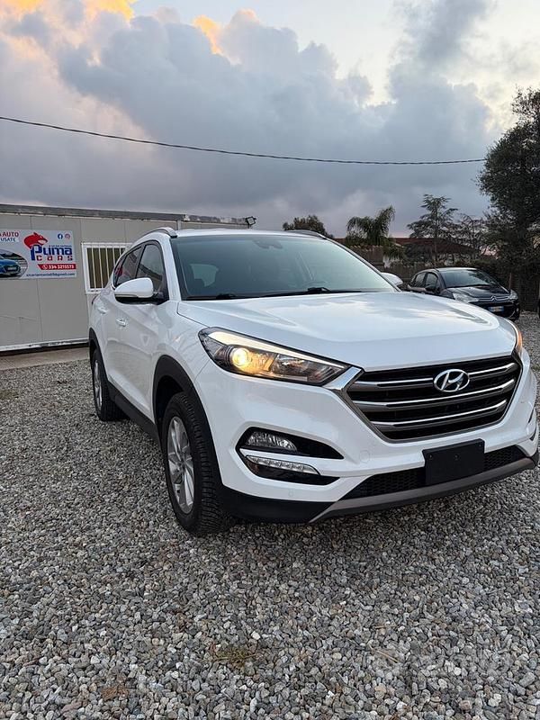 Usata Hyundai Tucson Xpossible 116 CV (85 kW) 2016 Bianco SUV