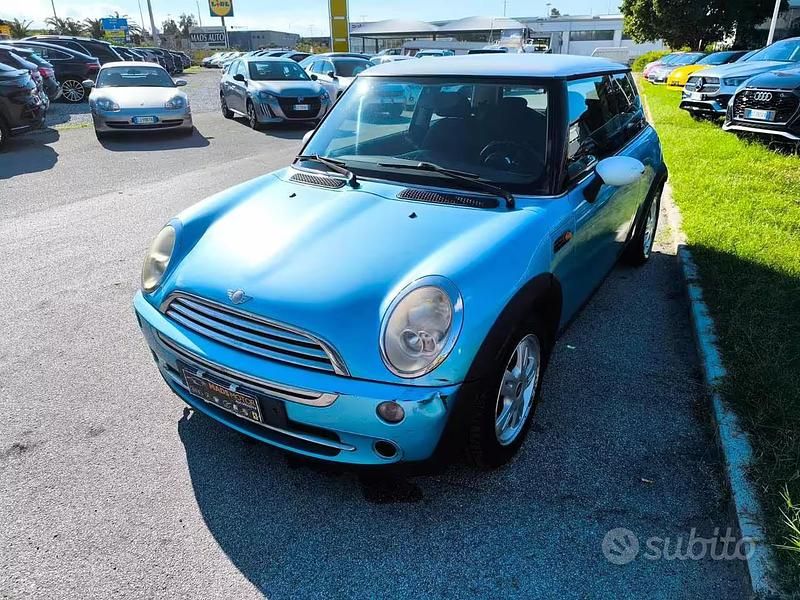 Usata Mini ONE 90 CV (66 kW) 2005 Blu Utilitaria