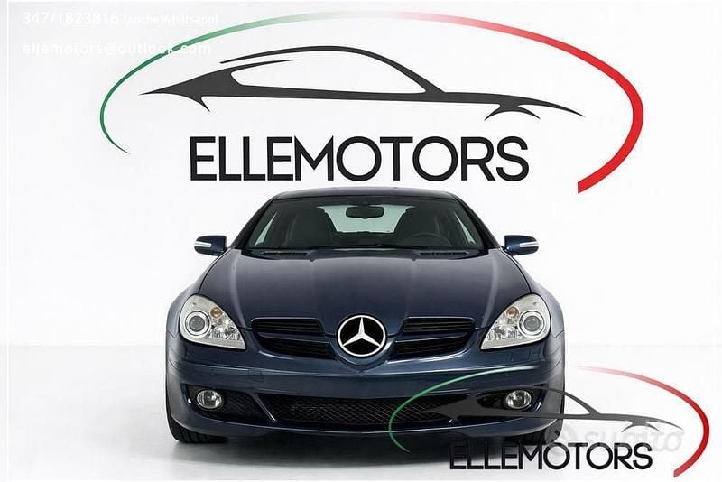 Usata Mercedes SLK350 272 CV (200 kW) 2005 Blu Cabrio