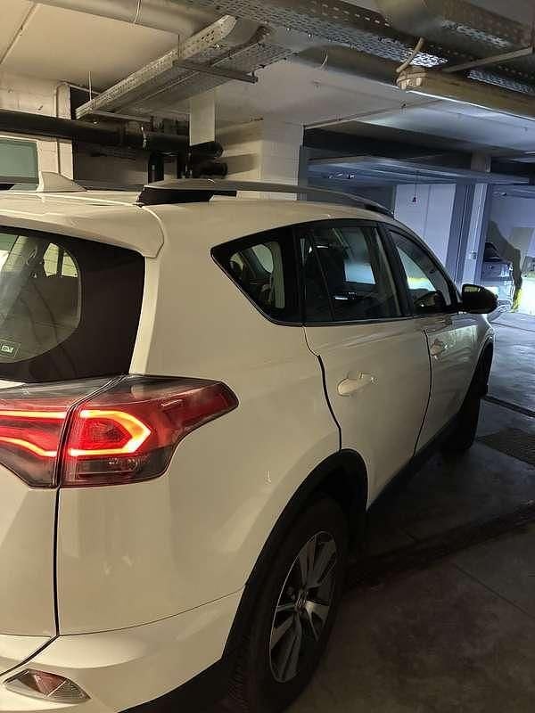 Usata Toyota RAV4 Active 143 CV (105 kW) 2016 SUV