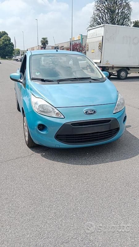 Usata Ford Ka 69 CV (50 kW) 2015 Blu Utilitaria