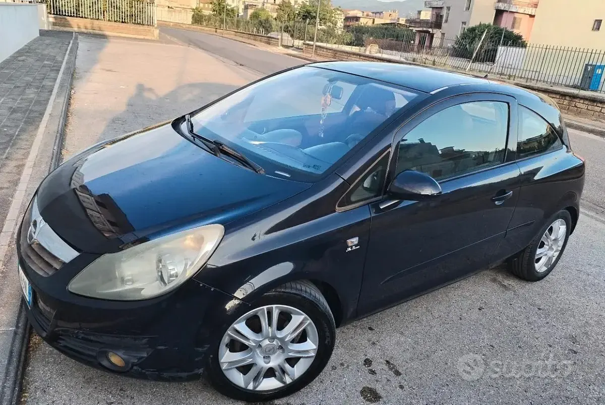 Usata Opel Corsa 80 CV (58 kW) 2008 Nero Utilitaria