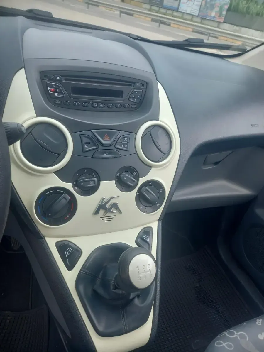 Usata Ford Ka 69 CV (50 kW) 2012 Bianco Utilitaria