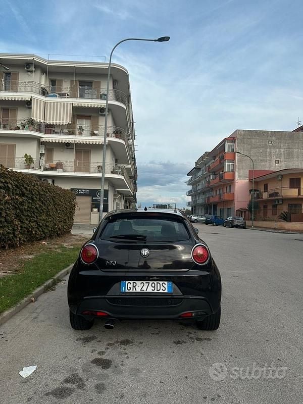Usata Alfa Romeo MiTo 90 CV (66 kW) 2009 Nero Utilitaria